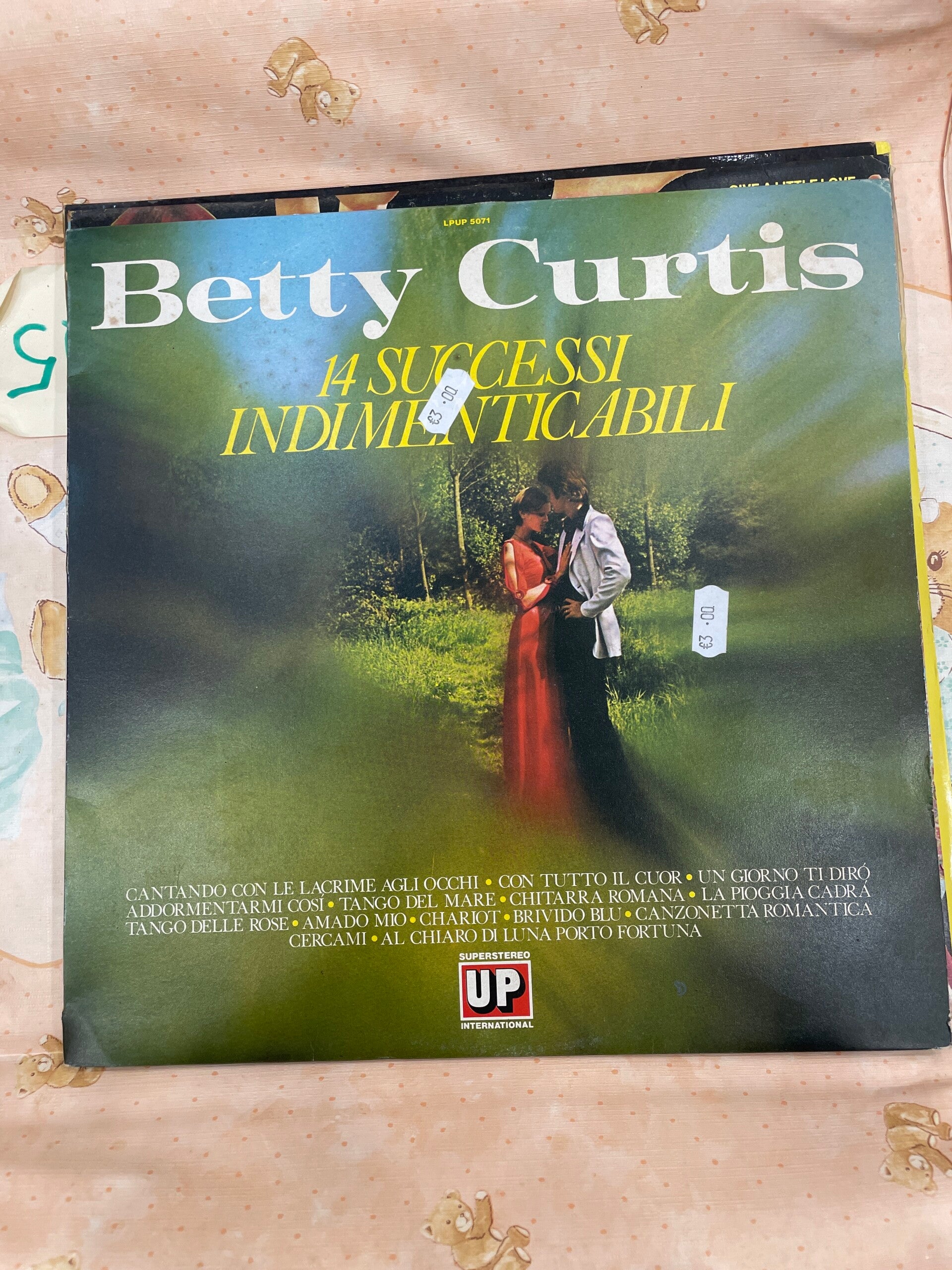 LP Record - Betty Curtis - Music
