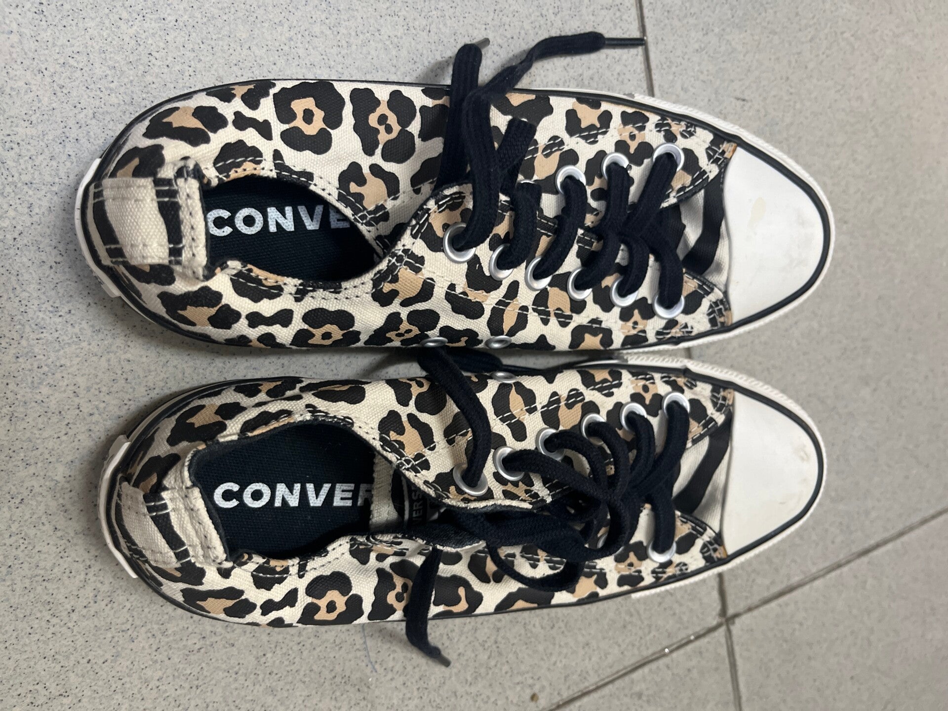 Women Converse Shoes - Size 38