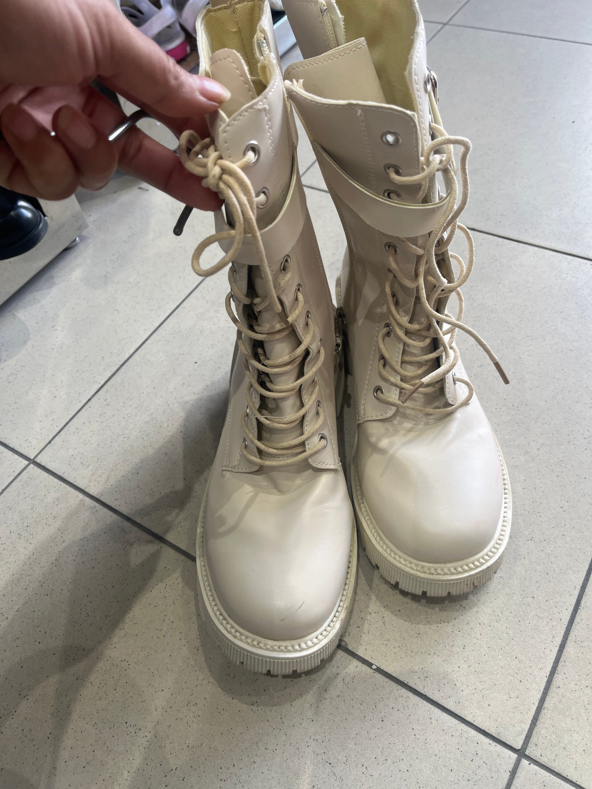 Women White Boots - Size 41