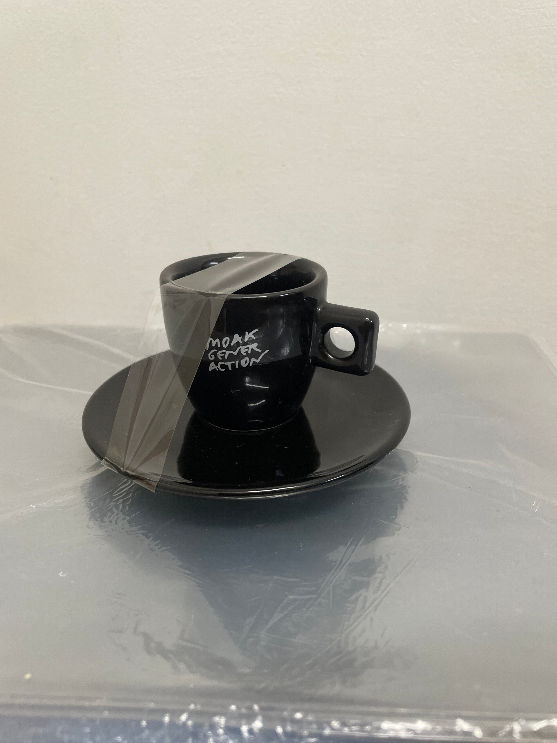 Porcelain Cup And Saucer - Moak Gener Action - Collectibles