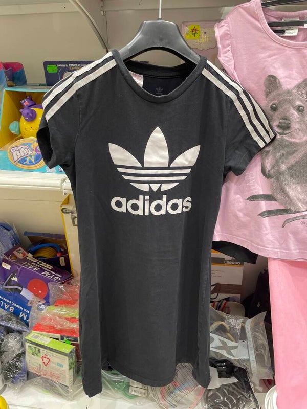 Girls Dress -Size 12-13 years ***