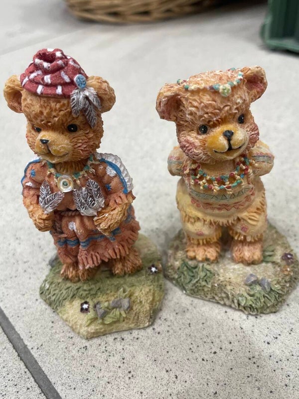 Boyd’s bear figurines-each 2€