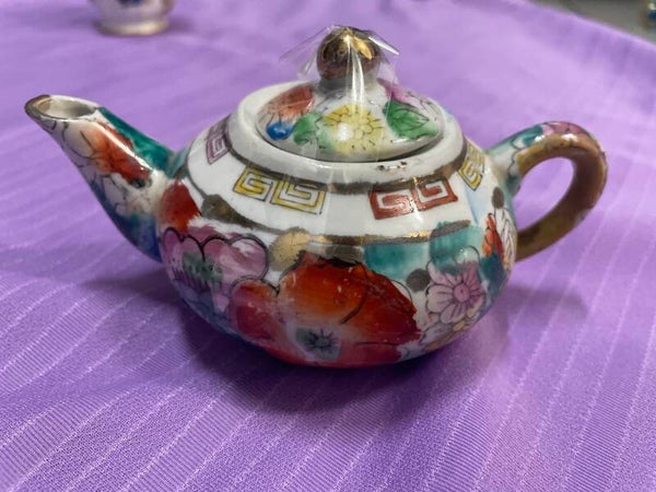 Miniature Chinese Teapot - Collectibles