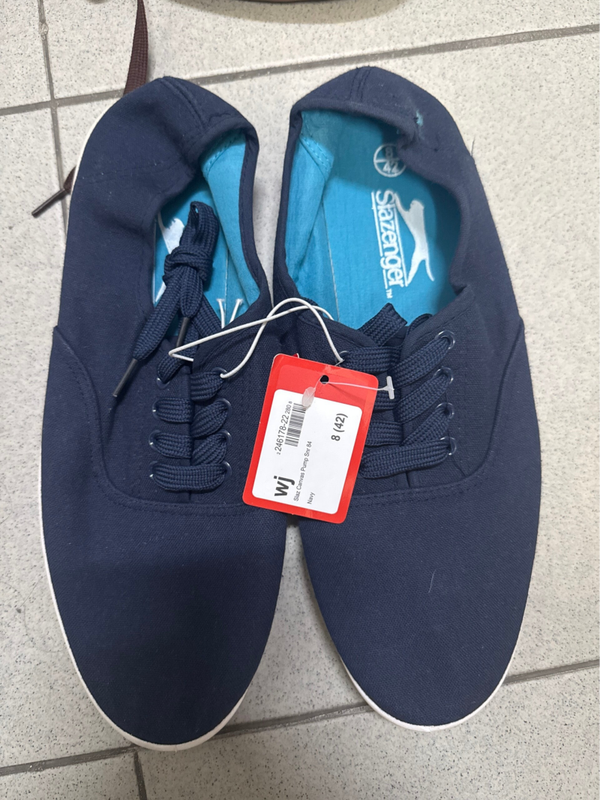 Men shoes-Size-42*
