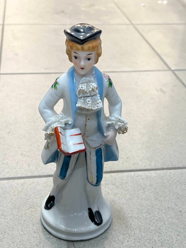 Gentlemen Figurine- Decor ***