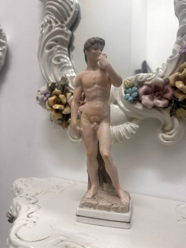 David - Figurines*