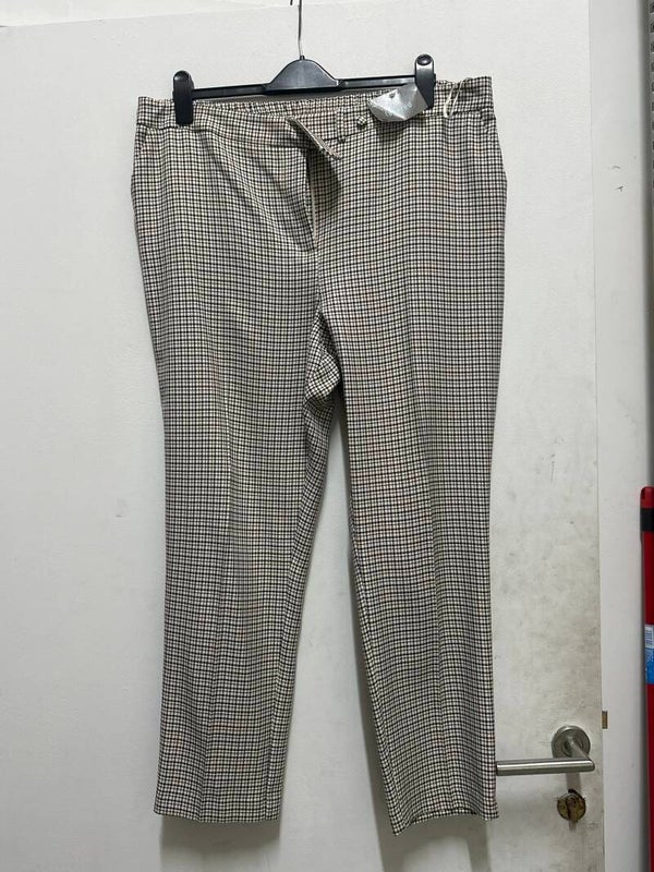 Brand new Papaya trouser size 18-  Women Clothes ***