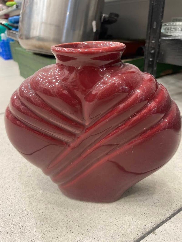 Haeger pottery vase-Decor*