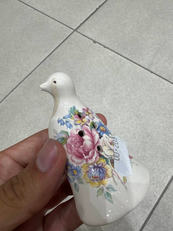 Miniature Ceramic Pigeon - Decor*