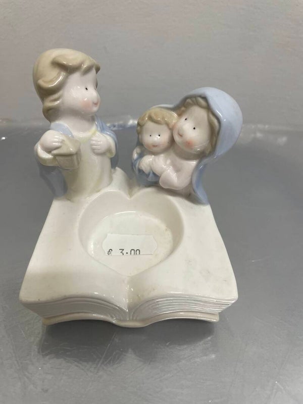 Holy Family Candle Holder In Porcelain - Candles