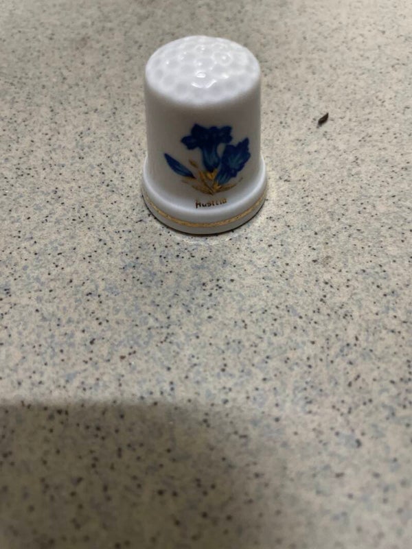 Thimble Blue Flower - Collectibles