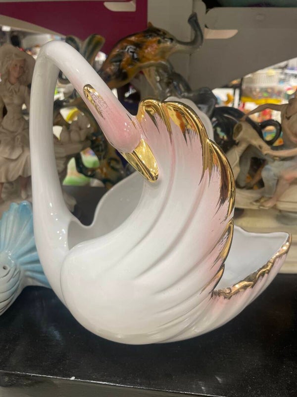 White & Gold Swam Planter - Decor