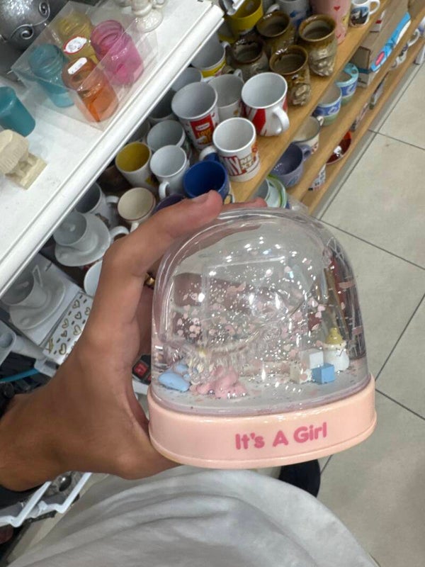Its a girl Snowglobe - Collectibles*