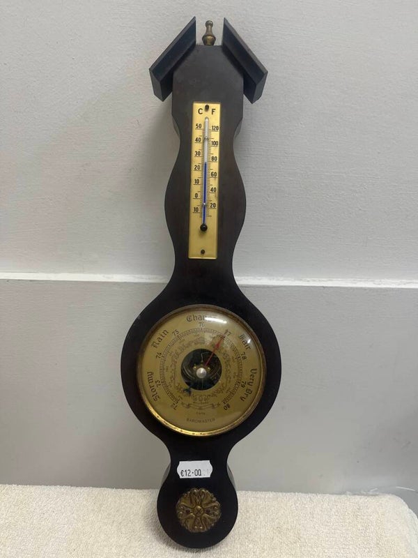 Vintage Wooden Barometer - Decor**