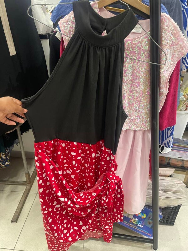 Women’s Dress - Size :-M