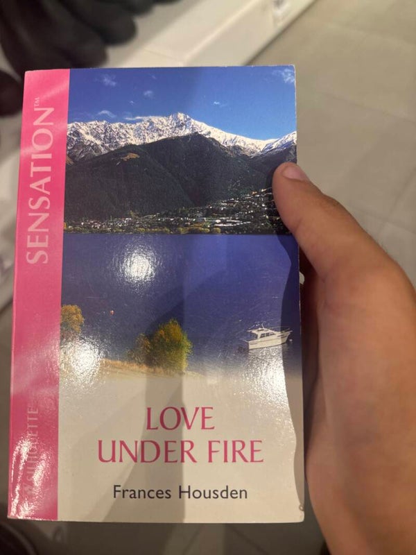Love Under Fire - Books*