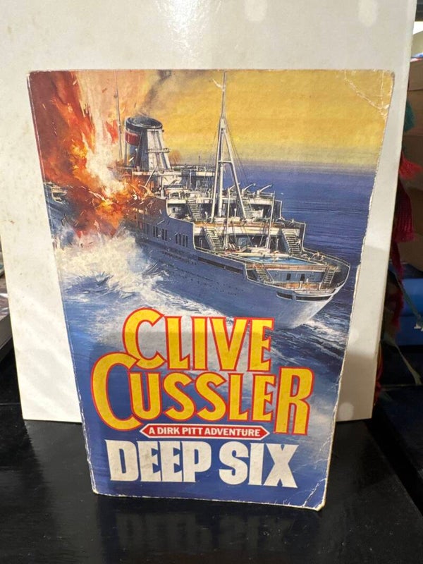 Deep Six - Clive Cussler - Books*