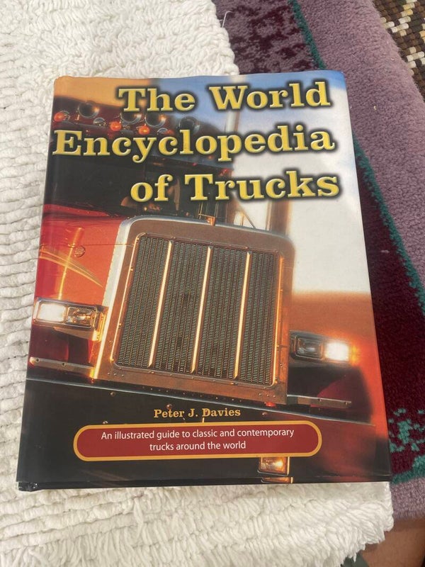 The World Encyclopedia of Trucks - Books*