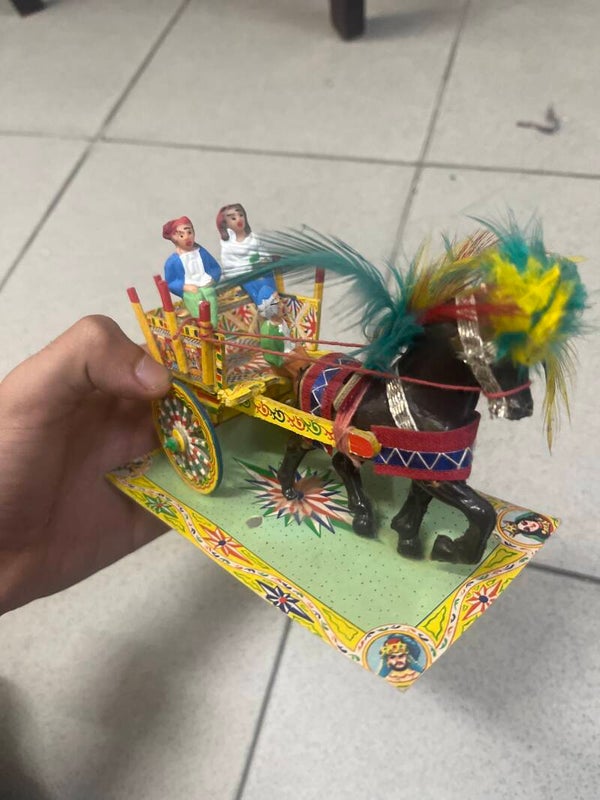 Miniature Carriage - Crafts*