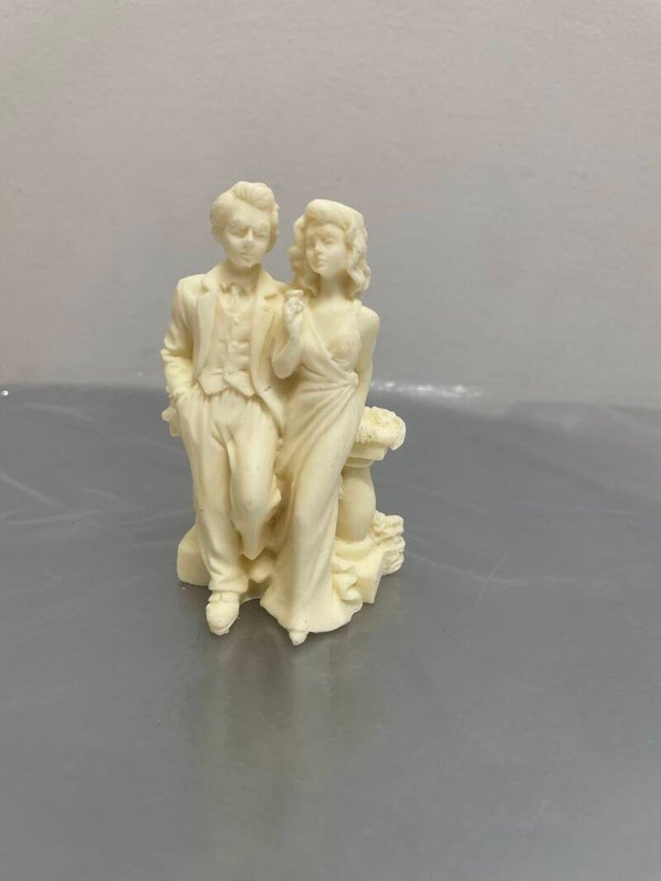 Bride And Groom - Figurines