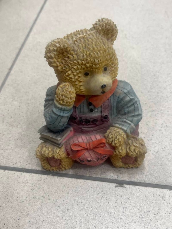 Teddy Bear figurine - Figurines*