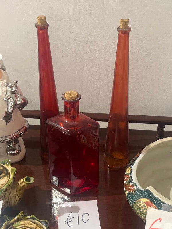 Red Glass Bottle set - Decor*