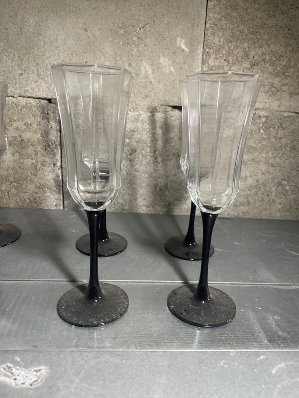 Tall Glass x1-glasses *