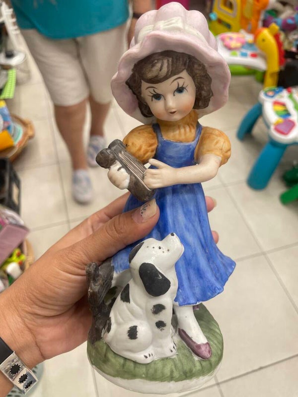 Girl With Spotted Dog - Figurines
