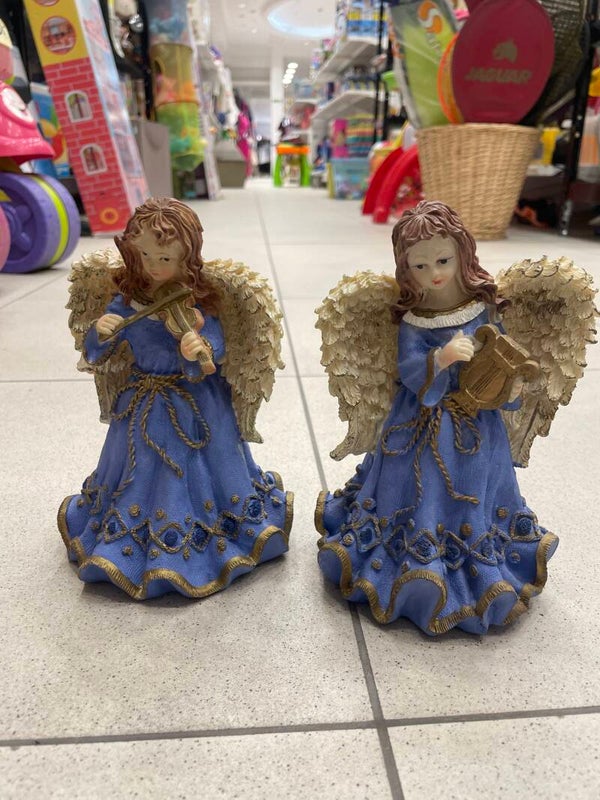 Angels Figurines- Decor ***