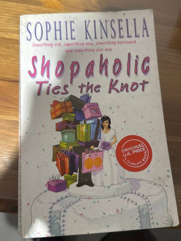 Shopaholic Ties the Knot - books*