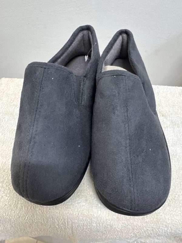 Women’s Closed-In-Slippers - Size 39 - Footwear**