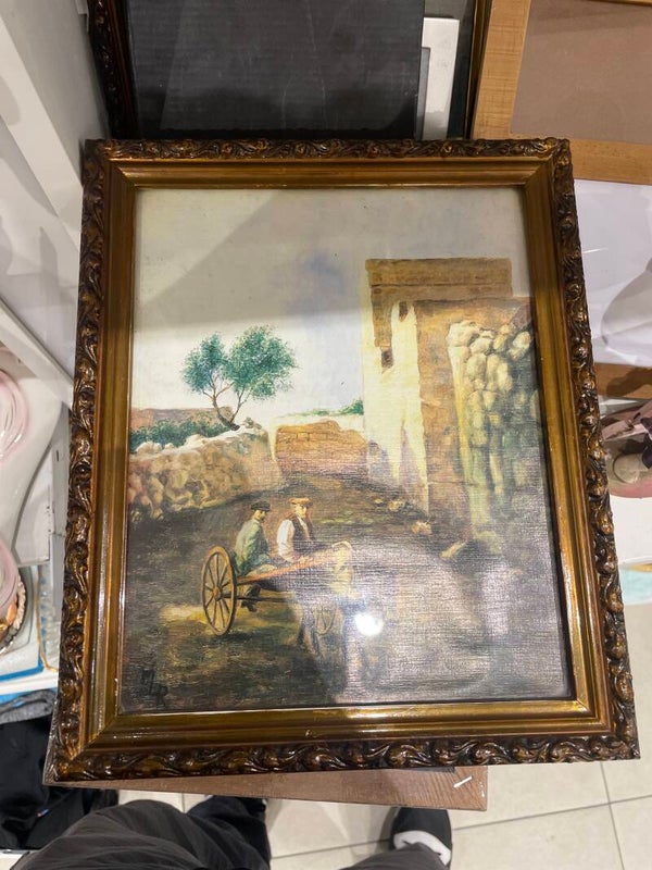 Retro Golden Pictured Frame - Frames