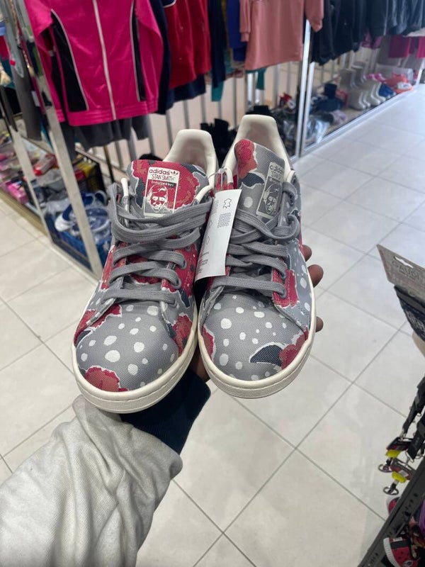 Adidas shoes size 40 - shoes***