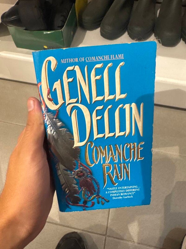 Genell Dellin Comanche Rain - Books*