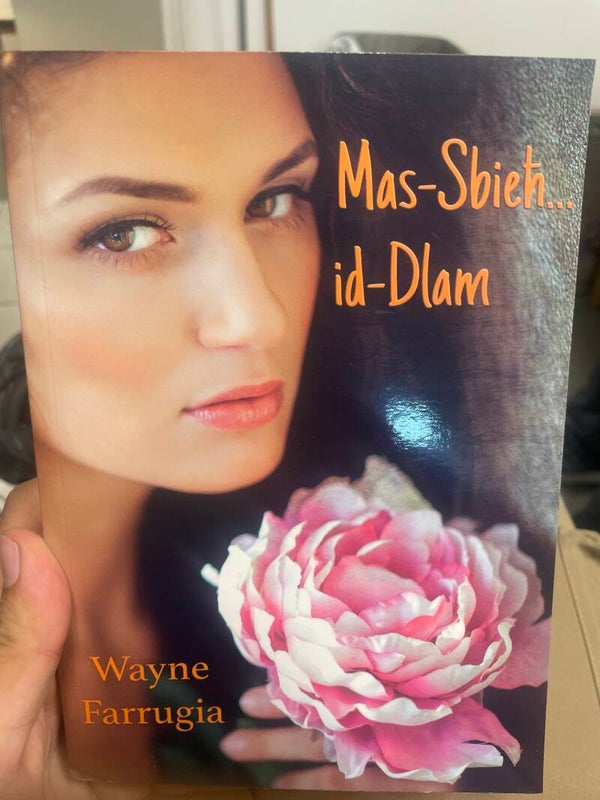 Mas-Sbieh Id-Dlam - Books*