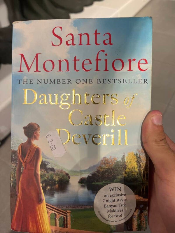 Santa Montefiore Daughters Of Castle Derverill - Books