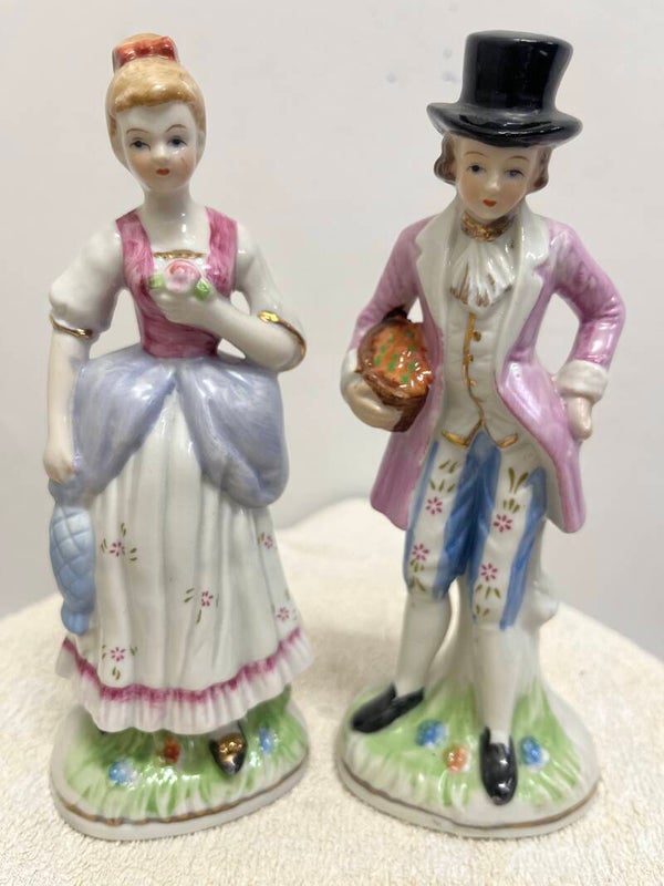 Porcelain Georgian Couple Figurines - Figurines**