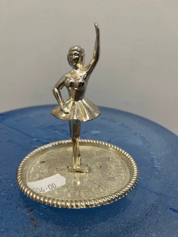 Ballerina ring holder- Decor ***
