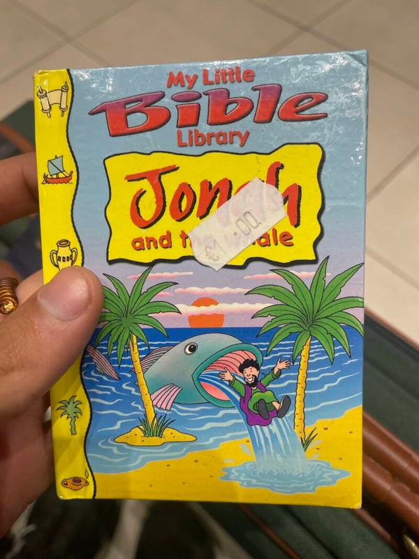 Jonah and the whale - Books*