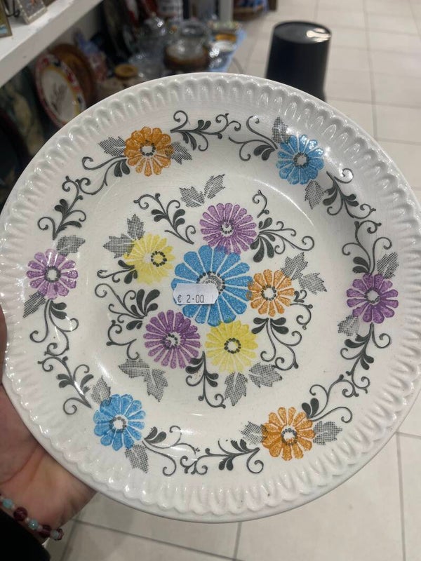 Vintage Dinner Plate - Decor