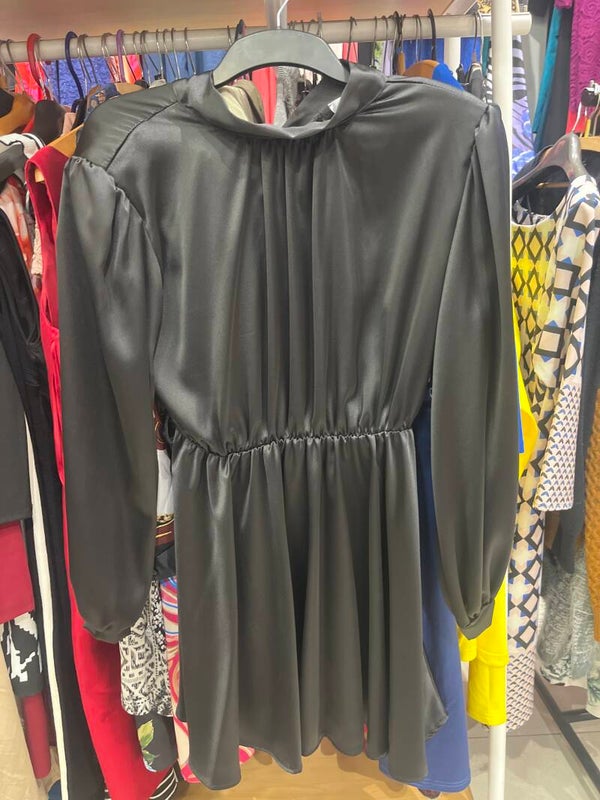 Women’s Dress -Size:-M**