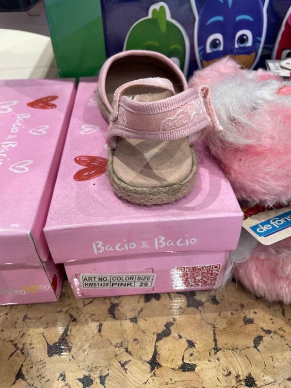 Girls Shoes - Size 29