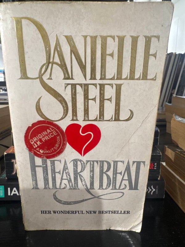 Heartbeat- Danielle Steel - Books**