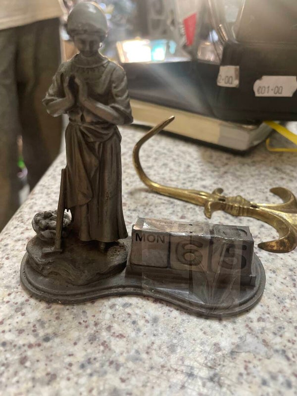 Calendar Stand - Supplies