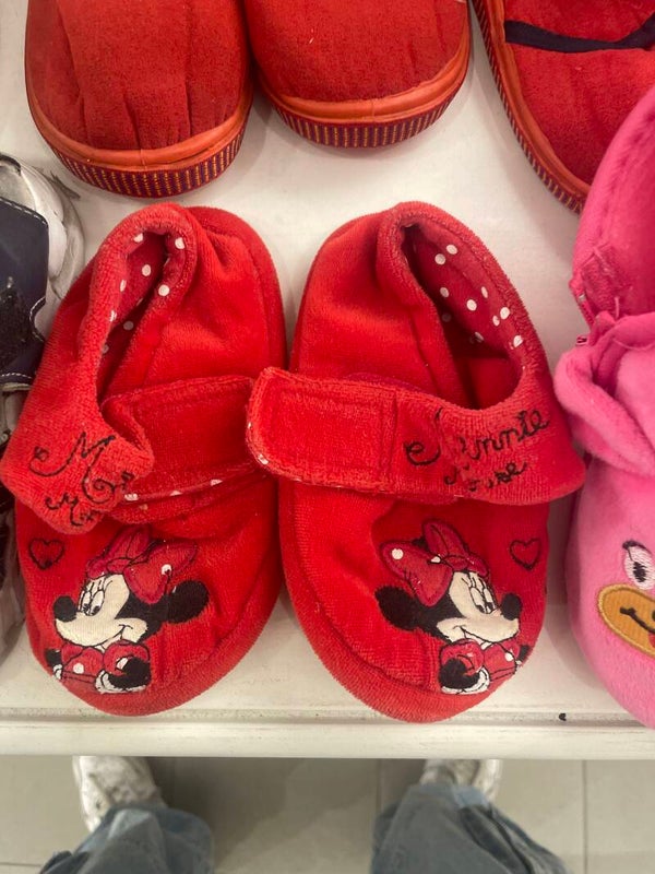 Kids Shoes - Size 7**