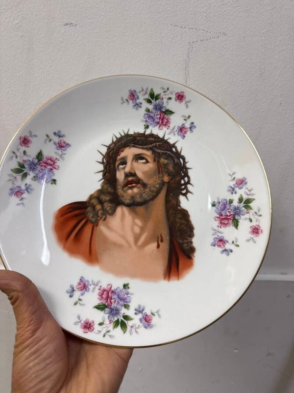 Religious ceramic plate- Religious ***