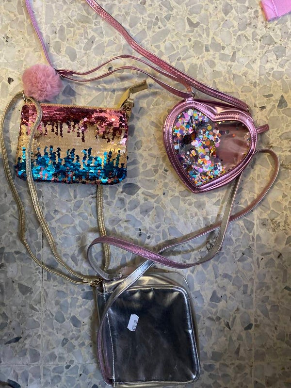 Women Wallets - 2€ Each *