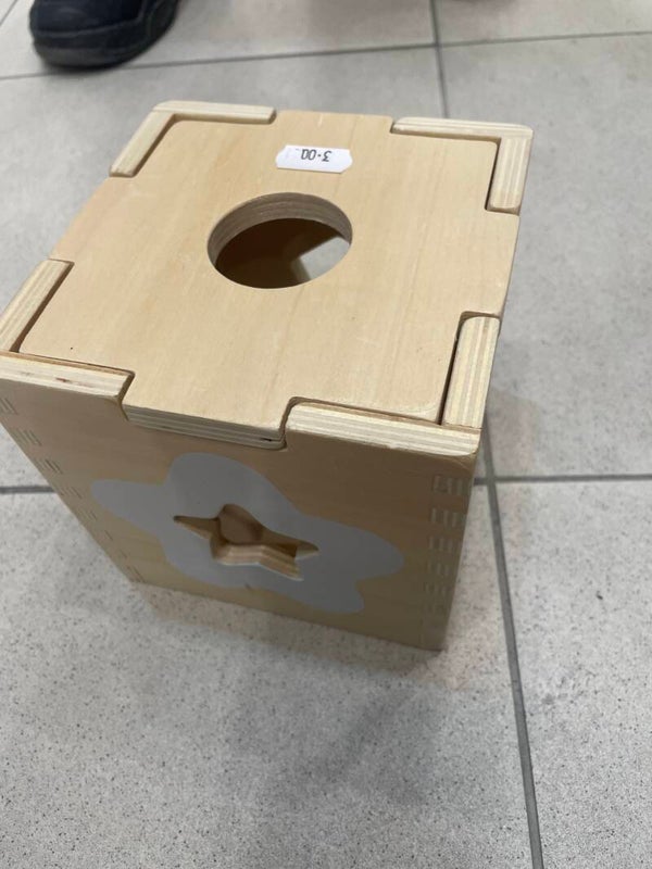 wooden shape sorter cube - Babies*