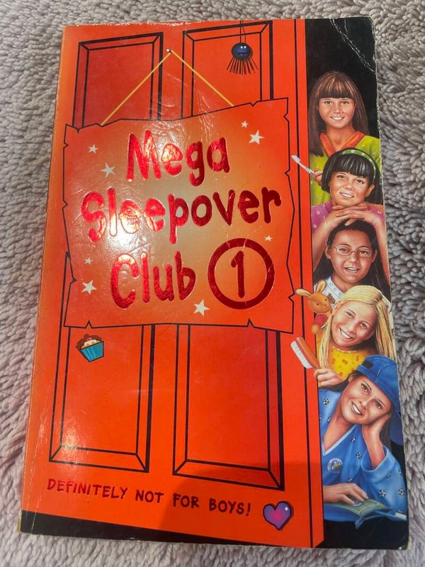 Mega Sleepover Club 1 - Books*