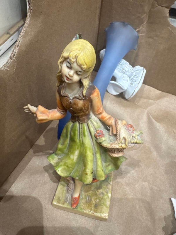 Fontanini Depose Italy Figurine -Figurines ***